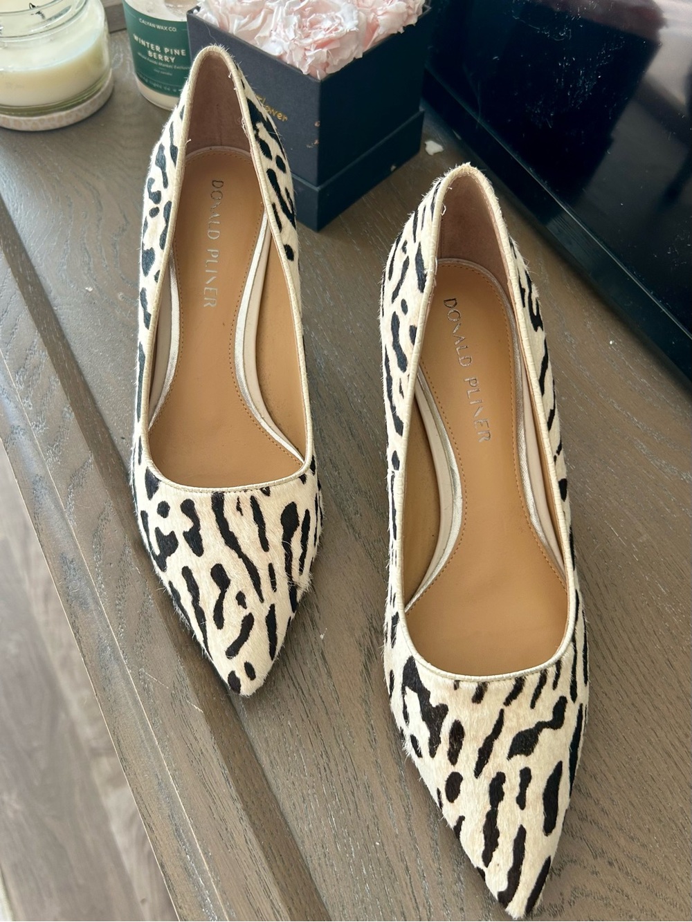 Donald J Pliner Calf Hair sz 8.5
